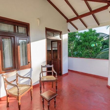Villa Guru Hikkaduwa Exterior photo