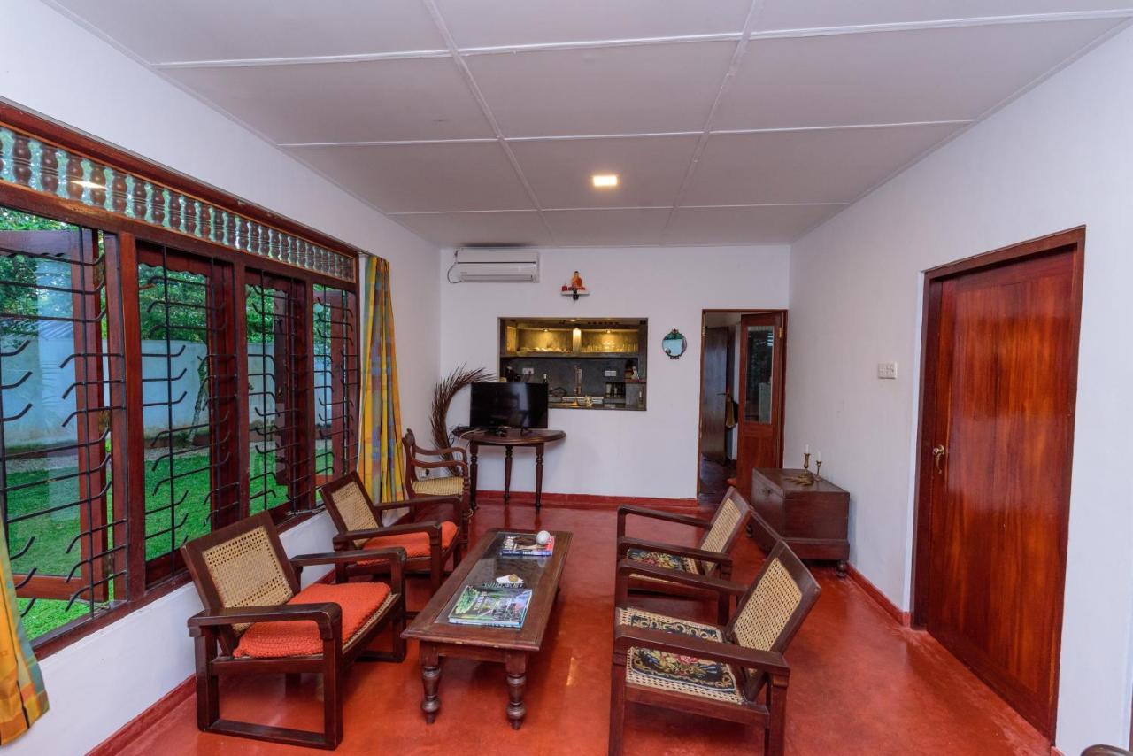 Villa Guru Hikkaduwa Exterior photo