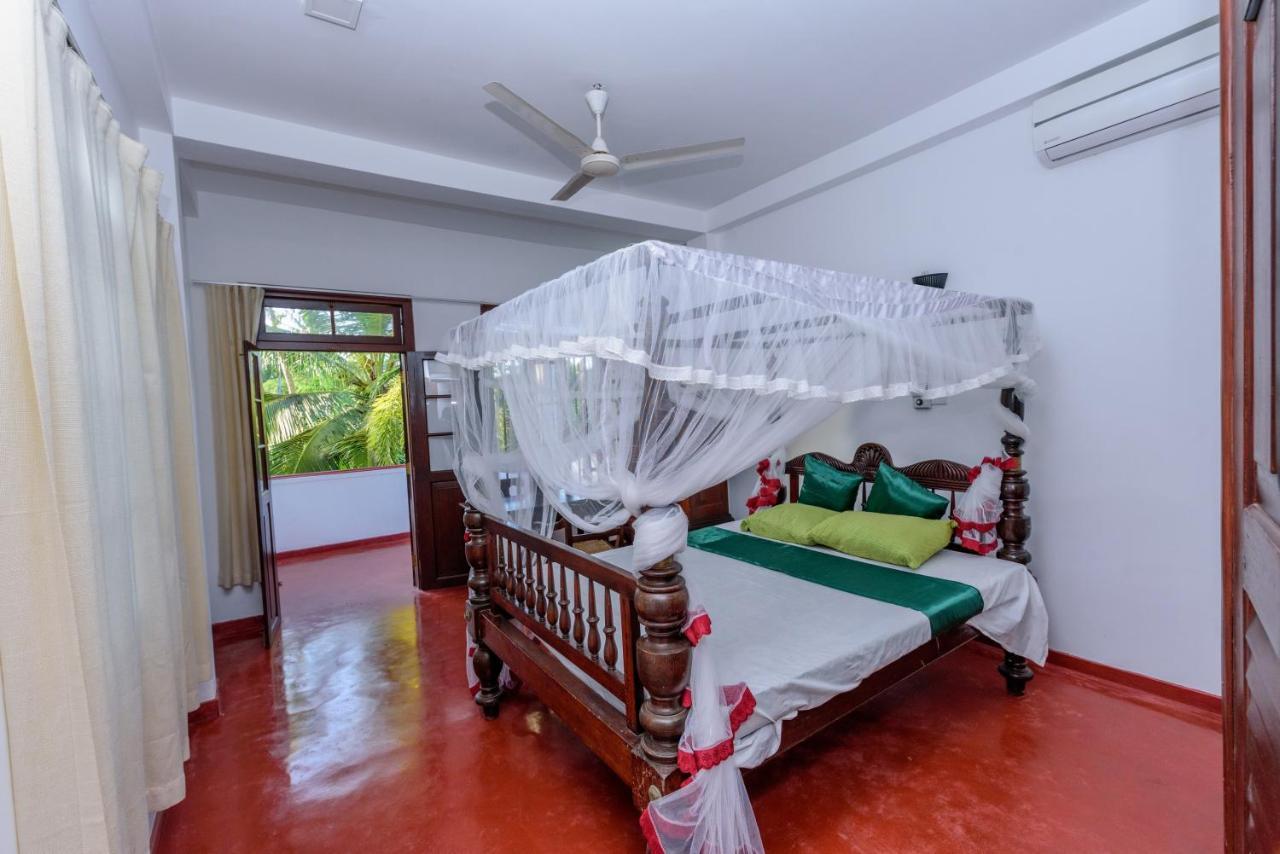 Villa Guru Hikkaduwa Exterior photo