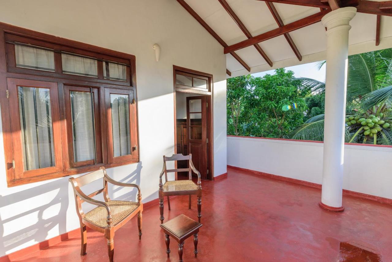 Villa Guru Hikkaduwa Exterior photo