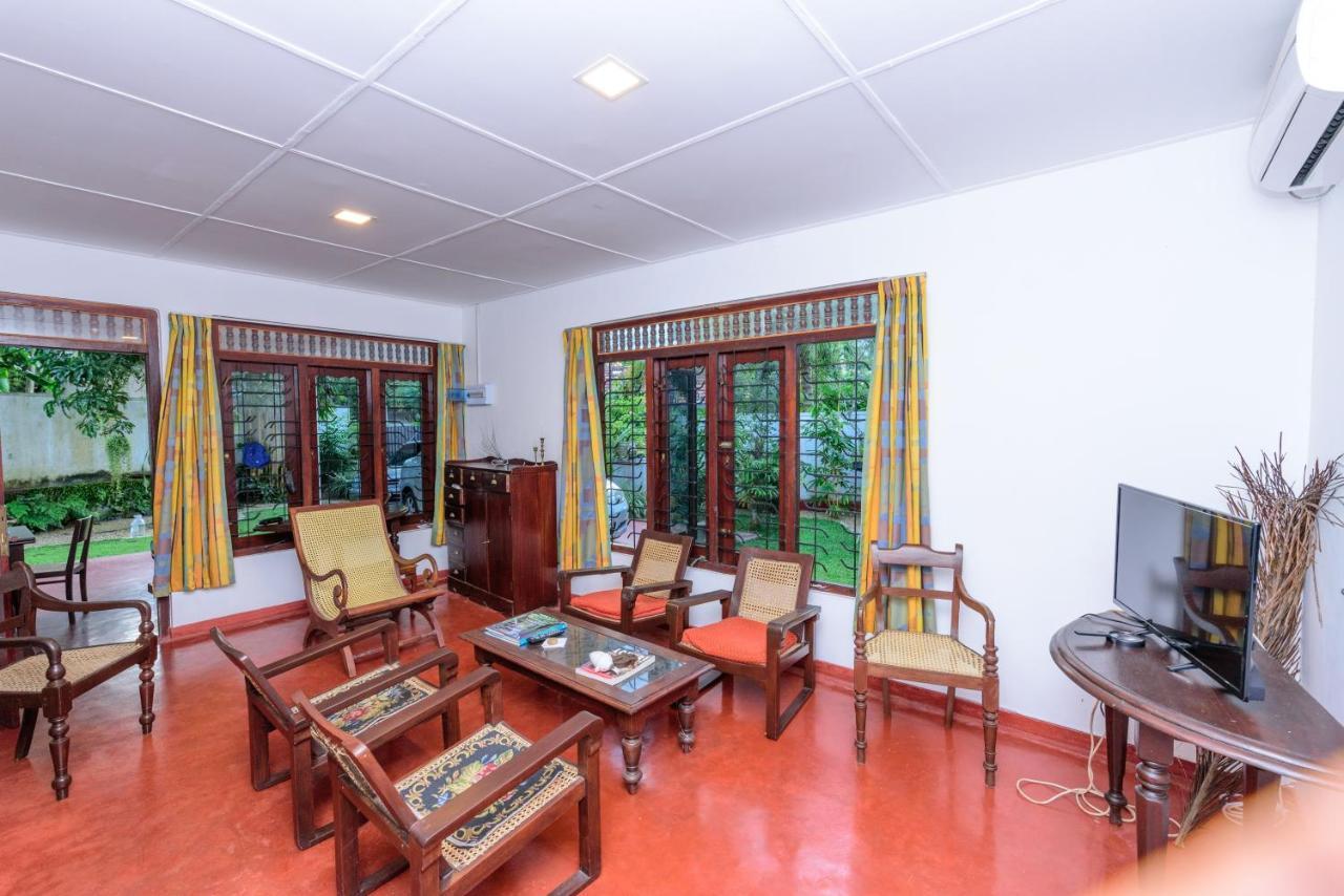 Villa Guru Hikkaduwa Exterior photo